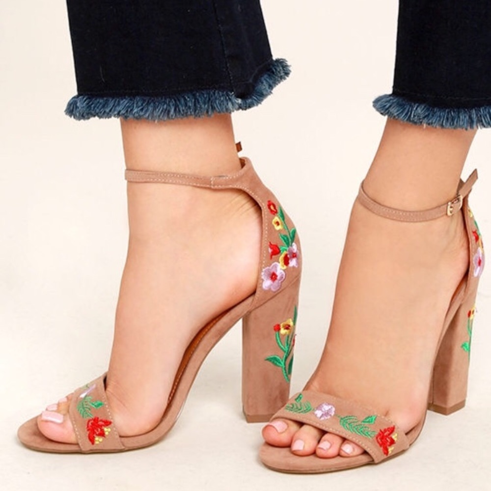 NWT Embroidered faux suede heels